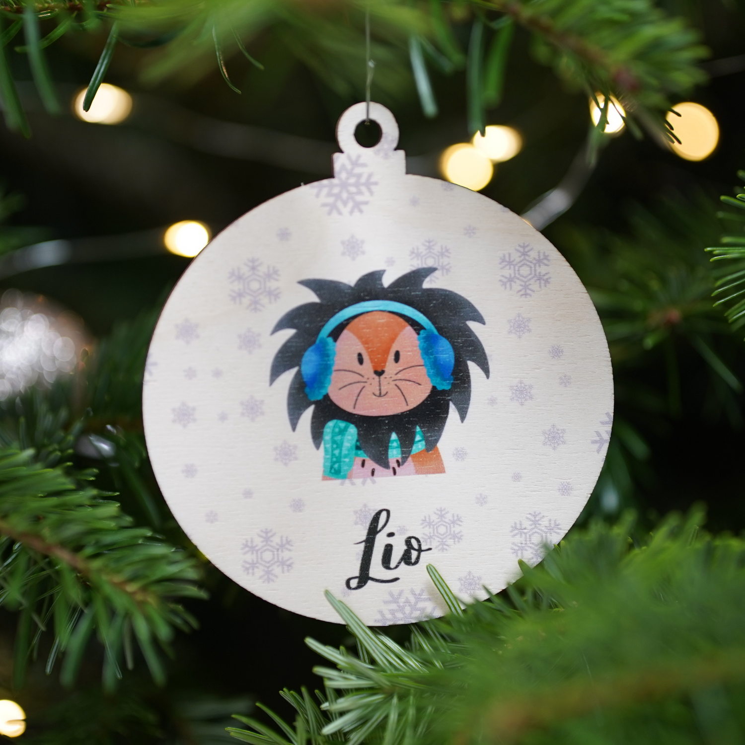 Christbaumkugel mit Personalisierung und Löwe