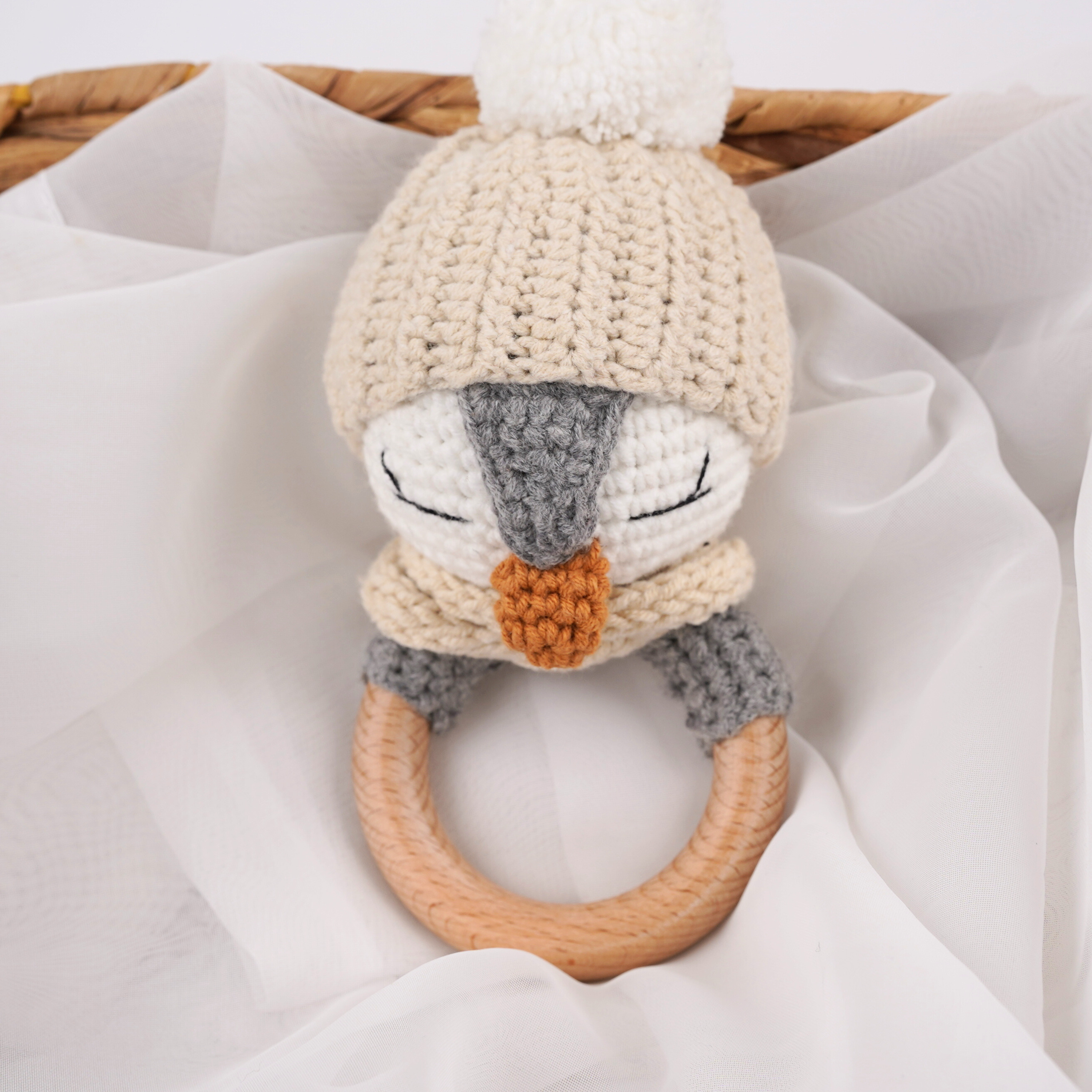 Babyrassel Pinguin Holz personalisiert